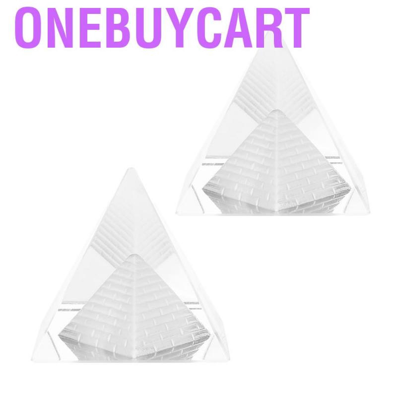 Đồ trang trí thiết kế hình kim tự tháp bằng thủy tinh độc đáo