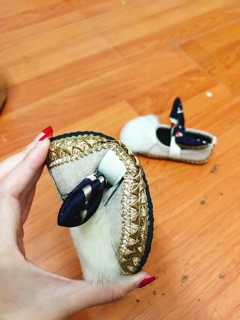 Giày trẻ em