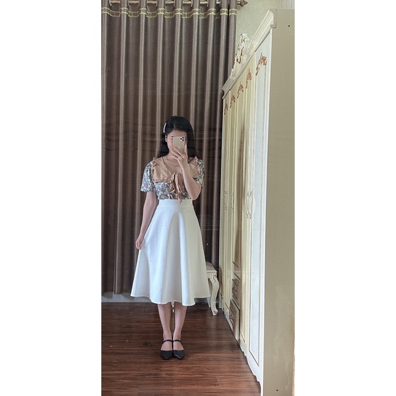 Áo sơ mi hoa nhí cổ bèo phối nơ xinh xắn