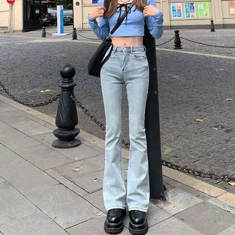  Quần jean ống loe lưng cao phong cách thời trang retro dành cho phái đẹp | BigBuy360 - bigbuy360.vn