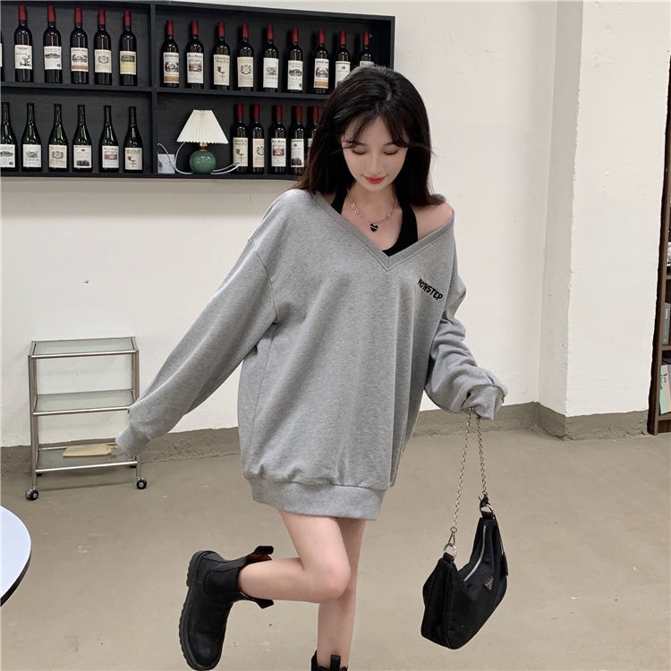 Set đồ COZOKC gồm áo không tay và áo len cổ chữ V thời trang Hàn Quốc