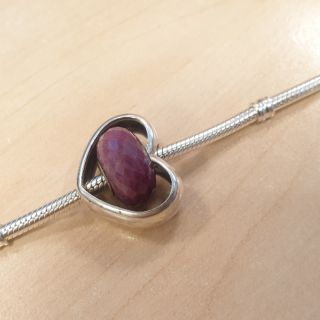 Charm xỏ vòng trái tim vừa pan làm mặt dây chuyền cũng xinh
