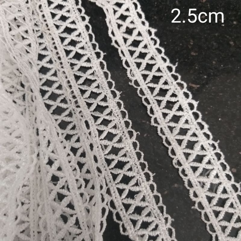 Ren chỉ bóng ,màu trắng ,size 2.5cm (2m/8k)