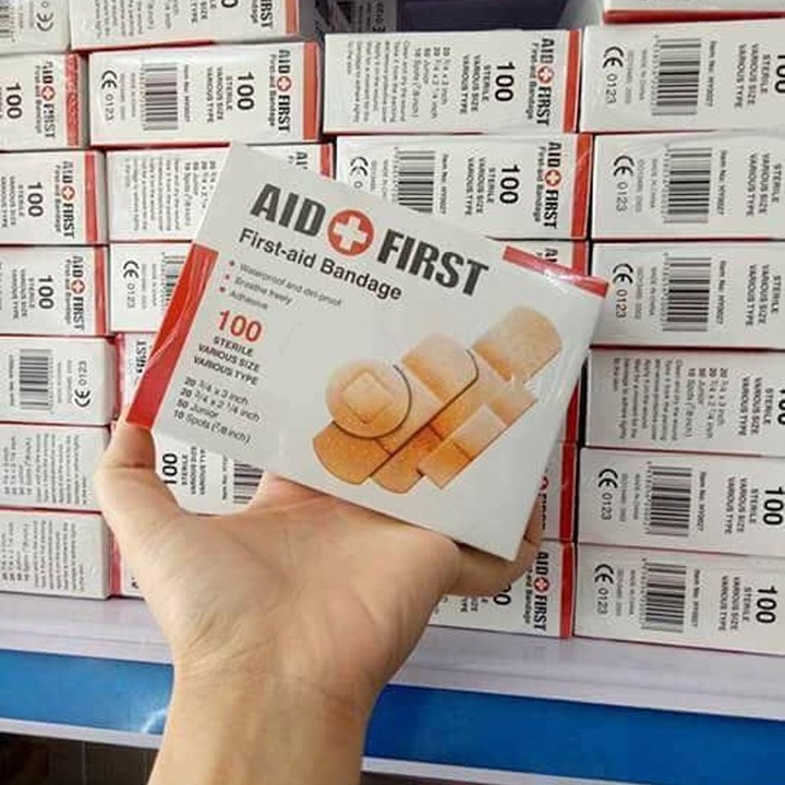 HỘP 100 MIẾNG BĂNG URGO AID FIRST ( TỔNG KHO ĐÈN NHÁY )