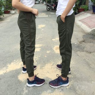 Quần jogger kaki unisex #age2x màu xanh lính