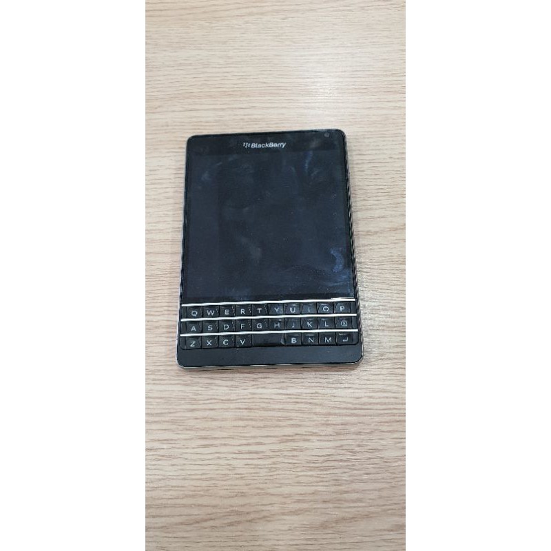 Điện thoại Blackberry Passport Att