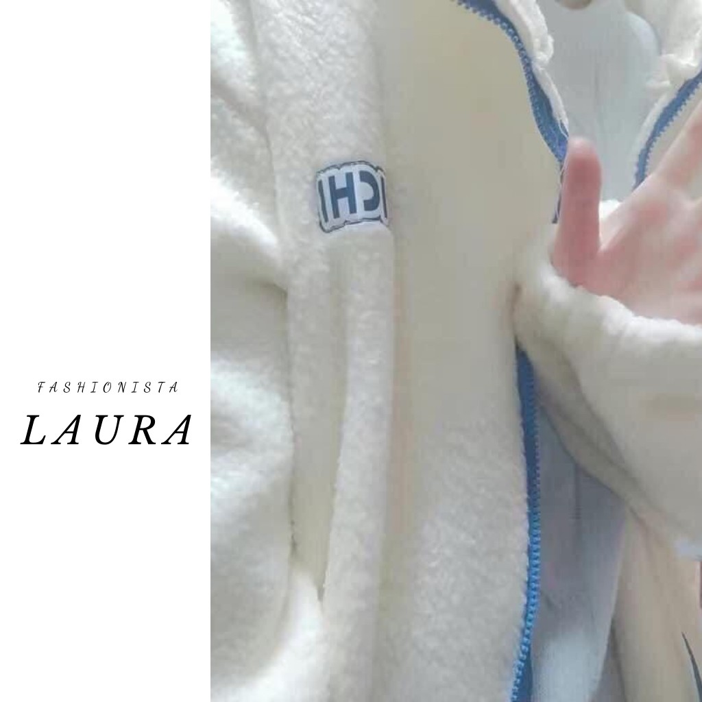 Áo khoác lông cừu màu trắng logo ngực Laura Boutique - Áo khoác cổ cao lông cừu dáng rộng màu be trắng | BigBuy360 - bigbuy360.vn