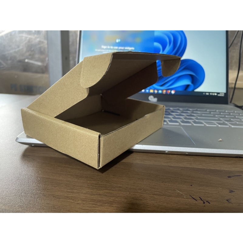 50 Hộp carton 13,5x11x3 nắp gài, nắp cài