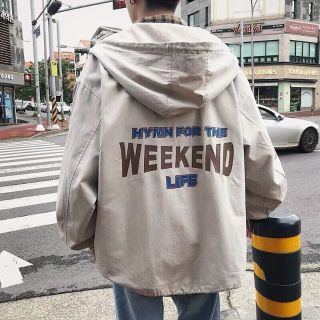 Áo khoác dù in chữ weekend