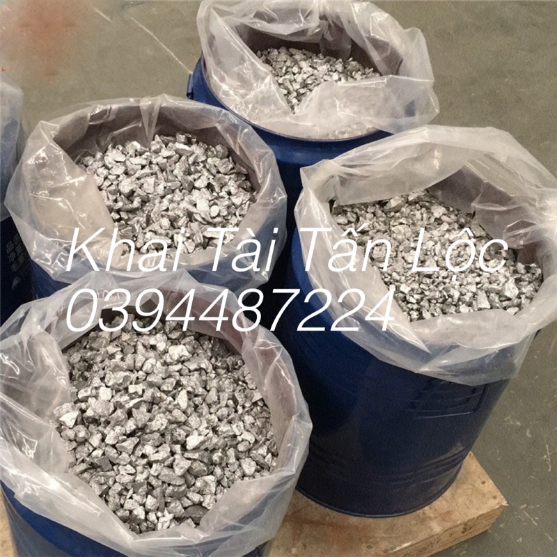 Đá vàng găm phong thủy chôn móng , rải nền , trấn Trạch 1 kg