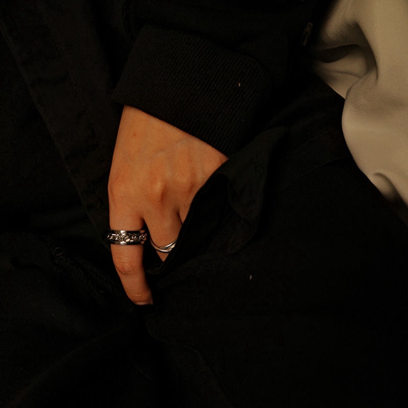 Nhẫn Thời Trang Dạng Xoay Kiểu Dáng Cá Tính