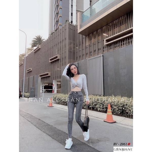 Quần bò ôm chất siêu đẹp. Size S M L