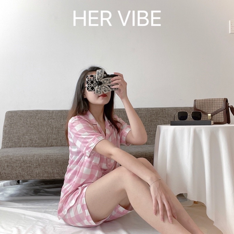 Đồ bộ nữ cộc tay quần ngắn cổ bẻ mặc nhà xinh xắn, mát, thấm hút mồ hôi nhiều màu cotton lạnh cao cấp Her Vibe