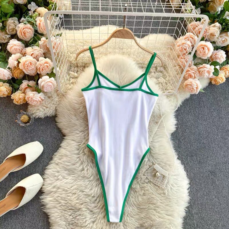 BB07 Bodysuit nữ thêu chữ viền xanh phong cách thể thao | BigBuy360 - bigbuy360.vn
