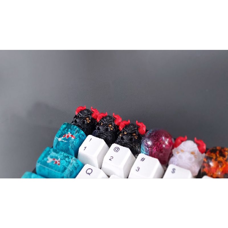 Keycap resin bò bull clone tone đỏ đen trang trí bàn phím cơ gaming