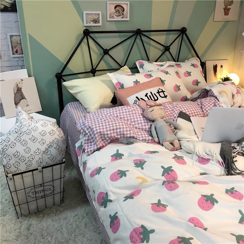 Set Chăn Ga Cotton Poly Dâu Ga Caro