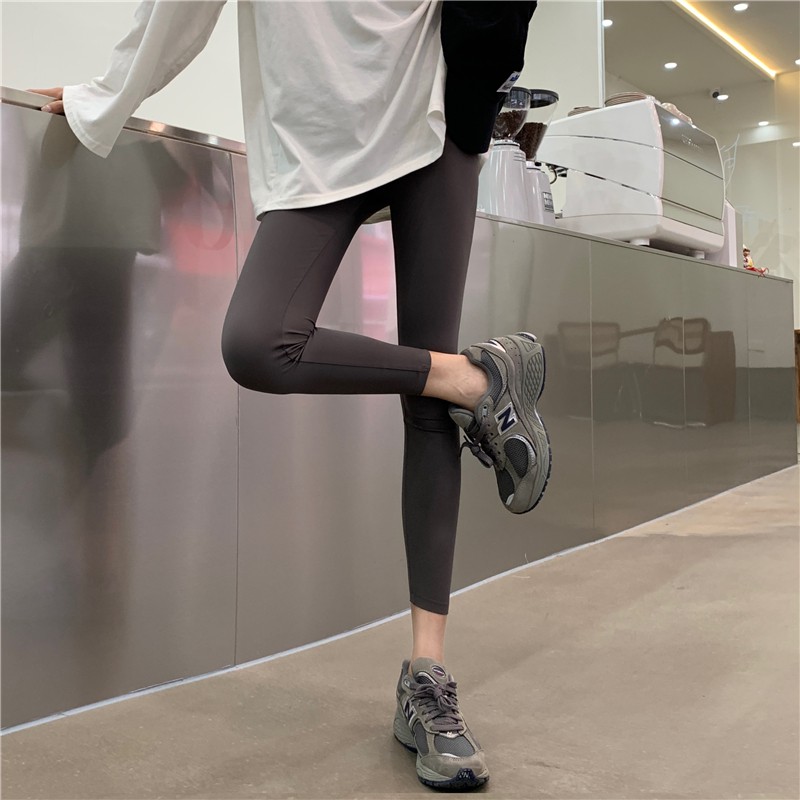 Quần Legging Chất Liệu Nhung Ấm Áp Thiết Kế Ôm Sát Tôn Dáng | BigBuy360 - bigbuy360.vn