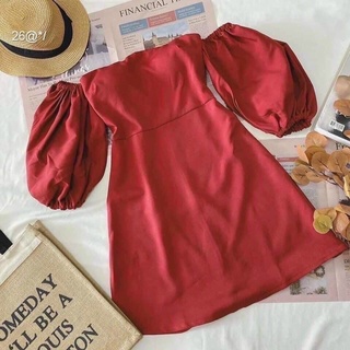 ĐẦM ĐỎ RỚT VAI