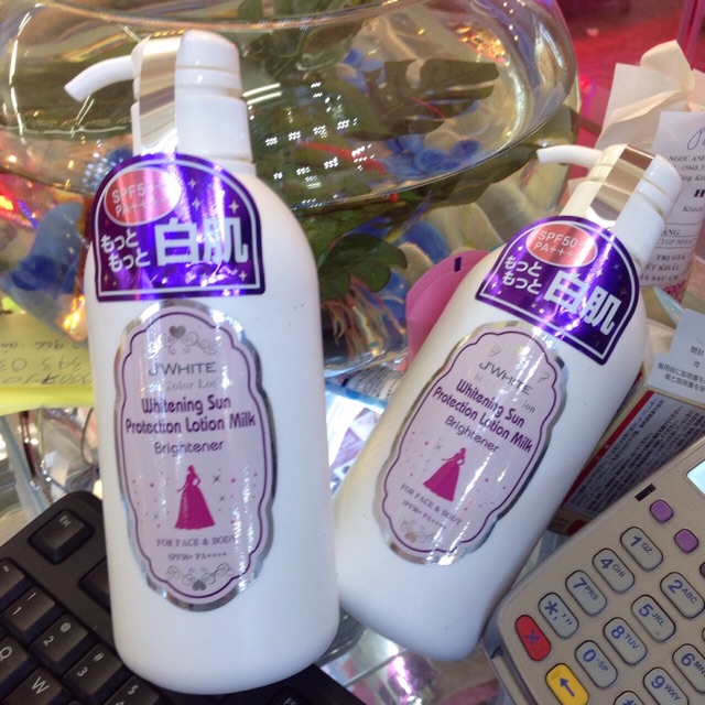 SỮA DƯỠNG THỂ BODY WHITENING SUN J’WHITE