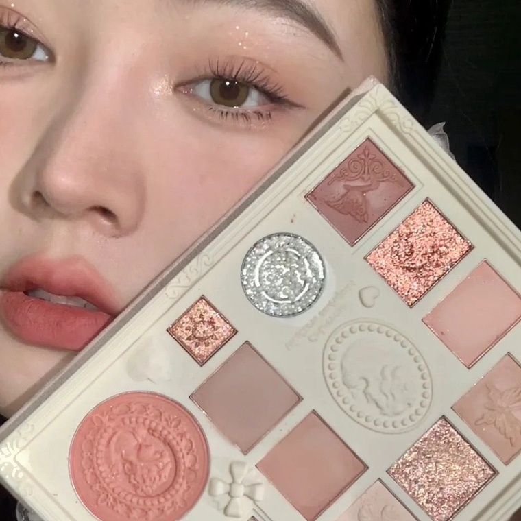 Bảng phấn mắt Colorrose tích hợp phấn bắt sáng và má hồng tất cả trong một | BigBuy360 - bigbuy360.vn