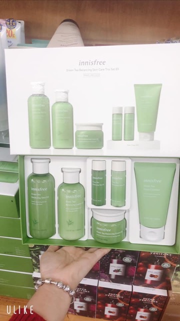 Bộ dưỡng da trà xanh Innisfree Green Tea Balancing - Guu