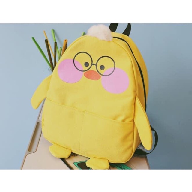 Balô vịt đeo kính