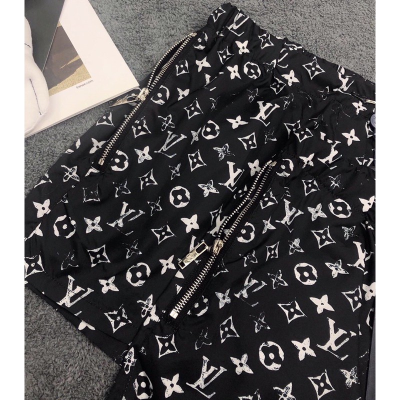 Quần shorts Louis Vuitton LV hàng cao cấp in logo thương hiệu cạp chun có khóa kéo hông