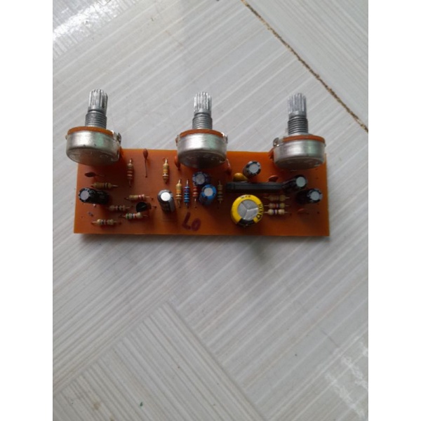 mạch phếch đại đầu tư chạy. cả mp3 đủ linh kiện