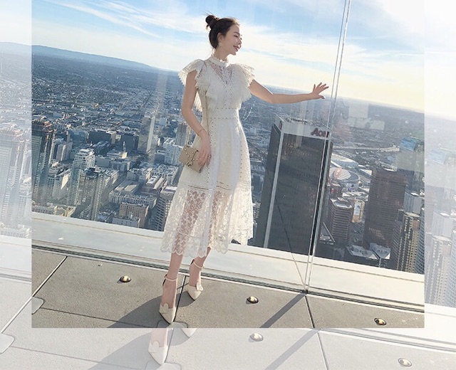 (HÀNG ORDER) Váy ren tay cánh tiên dáng dài thêu hoa cầu kì GNCM | BigBuy360 - bigbuy360.vn