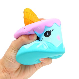 SQUISHY BÁNH KEM 1 SỪNG XANH