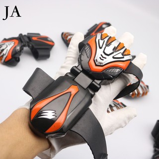 Găng tay biến hình trong siêu nhân Mãnh Thú Gekiranger