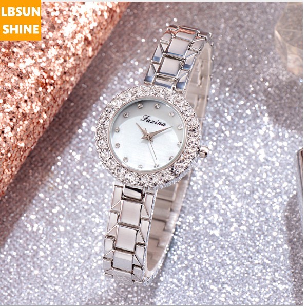 Đồng hồ nữ Jasina chính hãng mặt đá viền kim cương phủ Saphiar TẶNG KÈM LẮC TAY | BigBuy360 - bigbuy360.vn