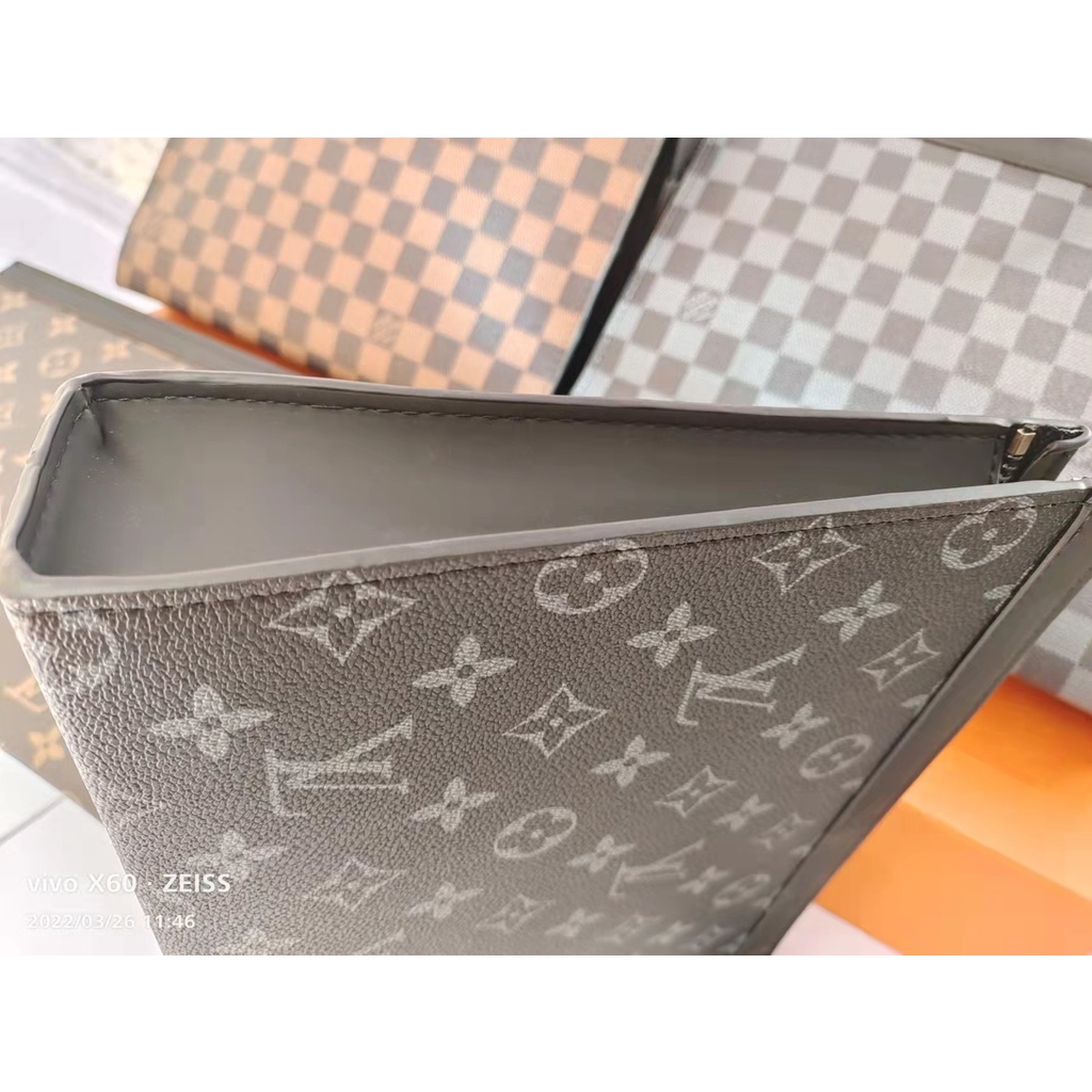 Clutch cầm tay hoạ tiết hoa