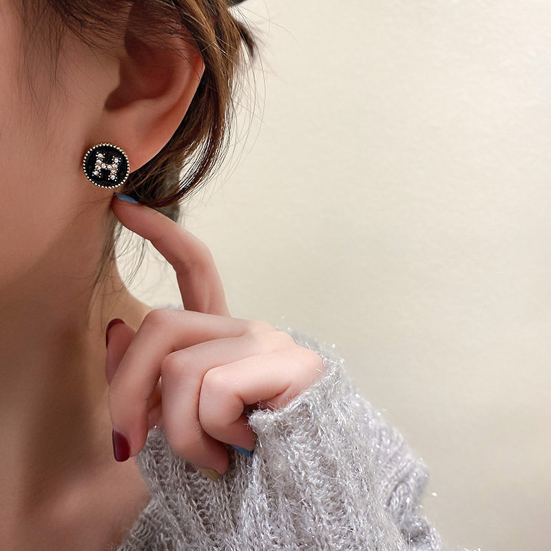 Bông Tai Chữ H Đính Kim Cương Đen Phong Cách Vintage Hàn Quốc Cho Nữ