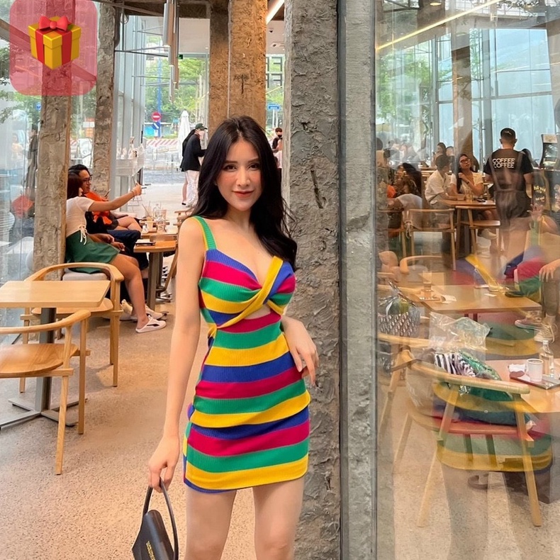 Đầm 2 dây sọc to ôm body xoắn ngực có mút cực hot , chất thun gân mềm mịn