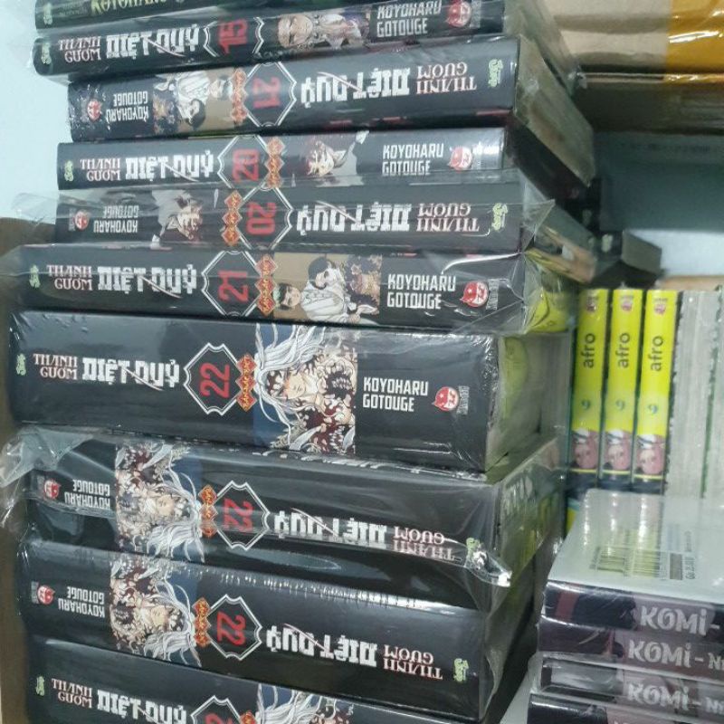 KNY bản đặc biệt đủ quà lẻ