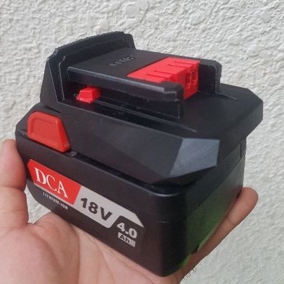 Đế chuyển pin DCA 18V 20V qua máy Milwaukee M18