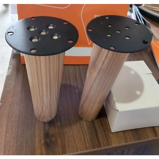 Chân kệ, Chân gỗ