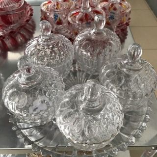 THỐ MỨT THỦY TINH