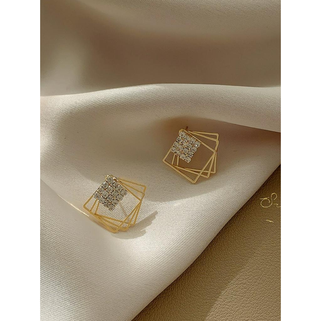 Bông tai đính đá thời trang cho nữ