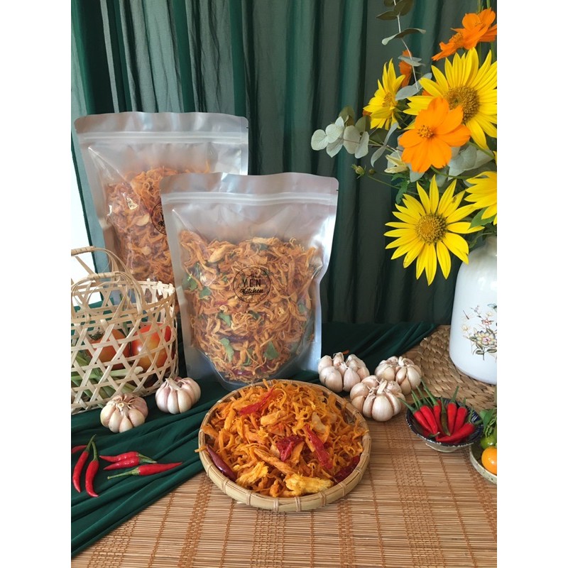 KHÔ GÀ LÁ CHANH/CHÁY TỎI (Túi 500gram) | BigBuy360 - bigbuy360.vn