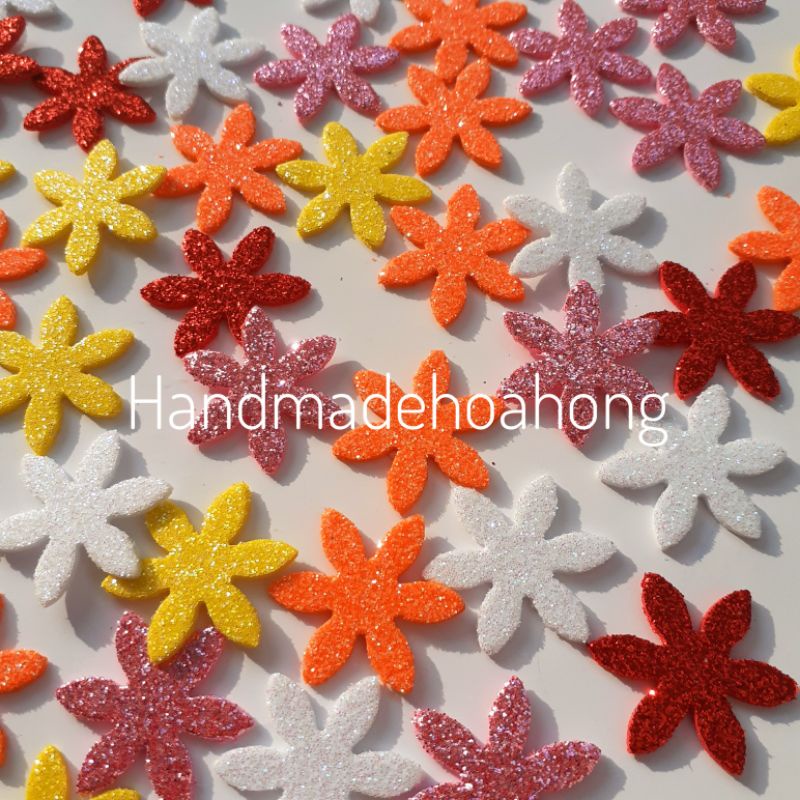 60-100 hoa xốp 1.5cm, 2.4cm bằng giấy xốp kim tuyến/ xốp nhũ kim tuyến - Hoa trang trí, thiệp, sổ, bookmart...