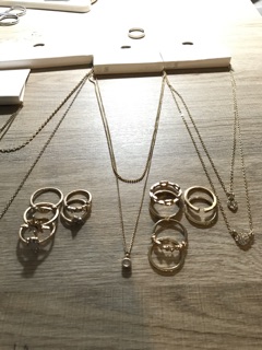 Dây chuyền forever 21 trả hàng