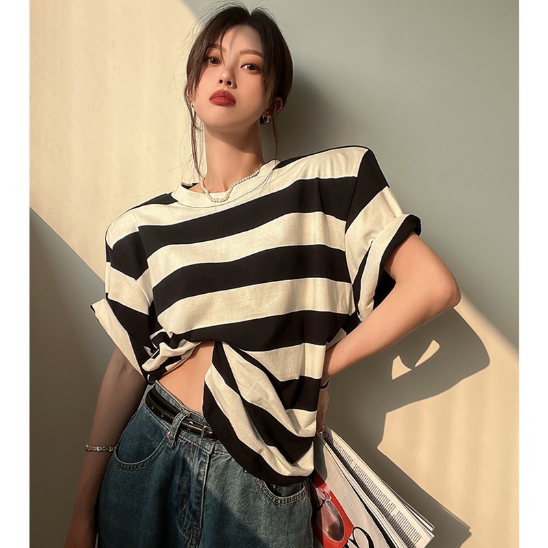 Áo Thun Ngắn Tay Cổ Tròn Họa Tiết Kẻ Sọc Thời Trang Trẻ Trung