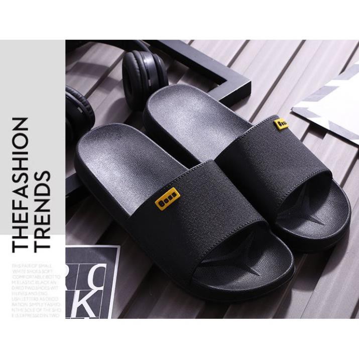 Dép quai ngang nam Mazshu đúc nguyên khối bền đẹp, logo boss cô cậu chủ ấn tượng New - HV Store 414