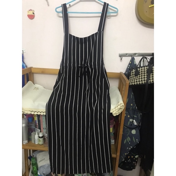 Váy yếm kẻ sọc size M