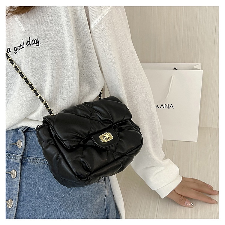 Túi Xách Đeo Vai Hình Đám Mây Mềm Mại Phối Dây Xích Thời Trang 2022 Cho Nữ