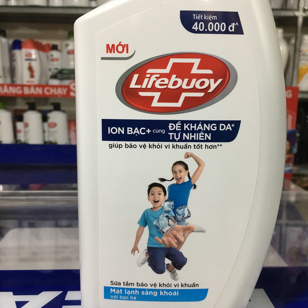 Sữa tắm kháng khuẩn Lifebuoy Mát lạnh sảng khoái chai 850g (833ml)