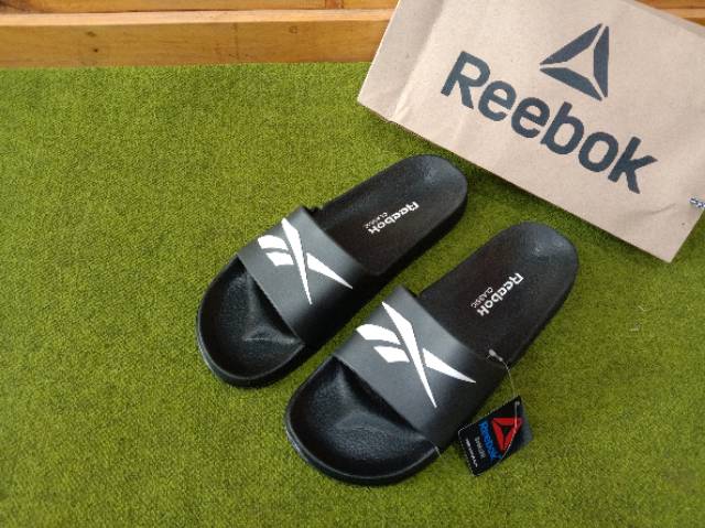 Túi Đeo Chéo Reebok Thiết Kế Đơn Giản Hợp Thời Trang