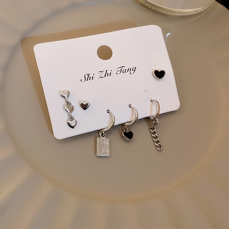 Set 3 Đôi Bông Tai Hình Trái Tim Đen Thời Trang Cho Nữ